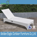 Pool Side Wicker Lounger di cuntrollu automaticu